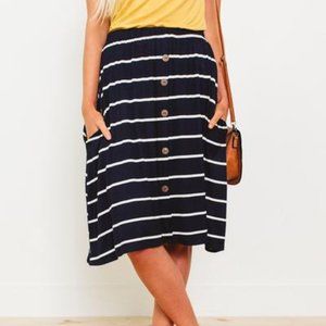 BNWT Button down skirt